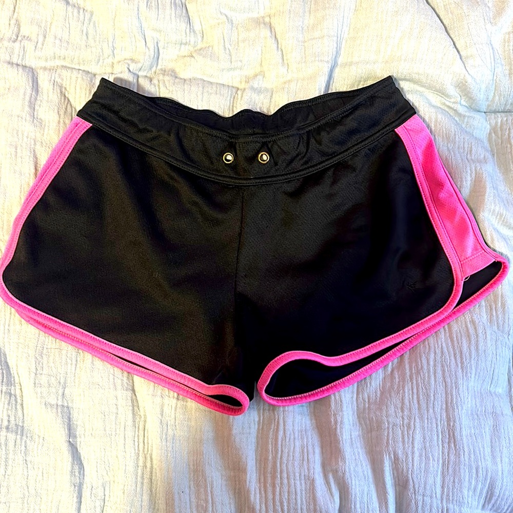 Danskin Now shorts size 4-6.